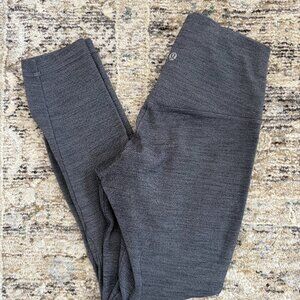 Lululemon leggings size 6 in GUC
